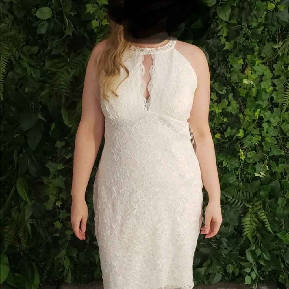 NWT David's Bridal White Lace Embellished Keyhole Sheath Halter Dress wedding - Picture 2 of 11